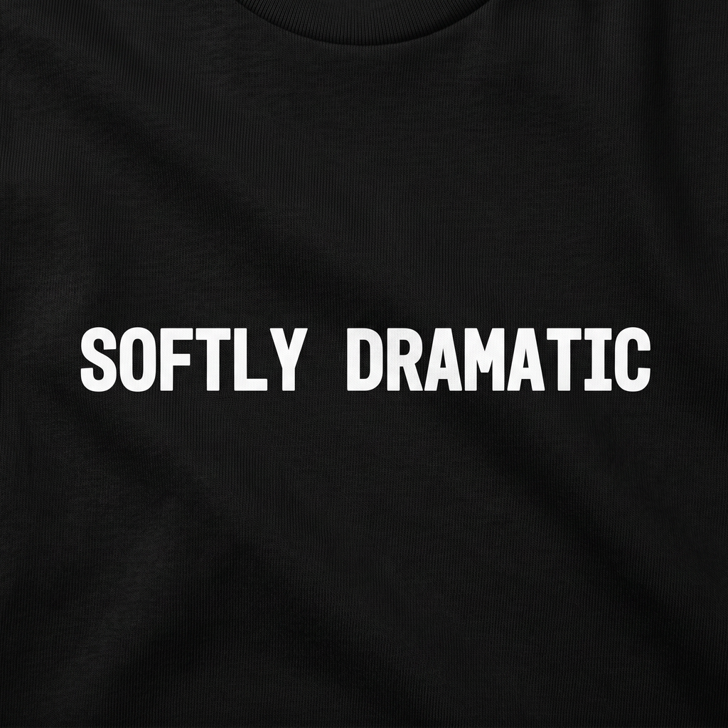 ソフトリードラマチック – ミニマリスト グラフィックTシャツ（ブラック）