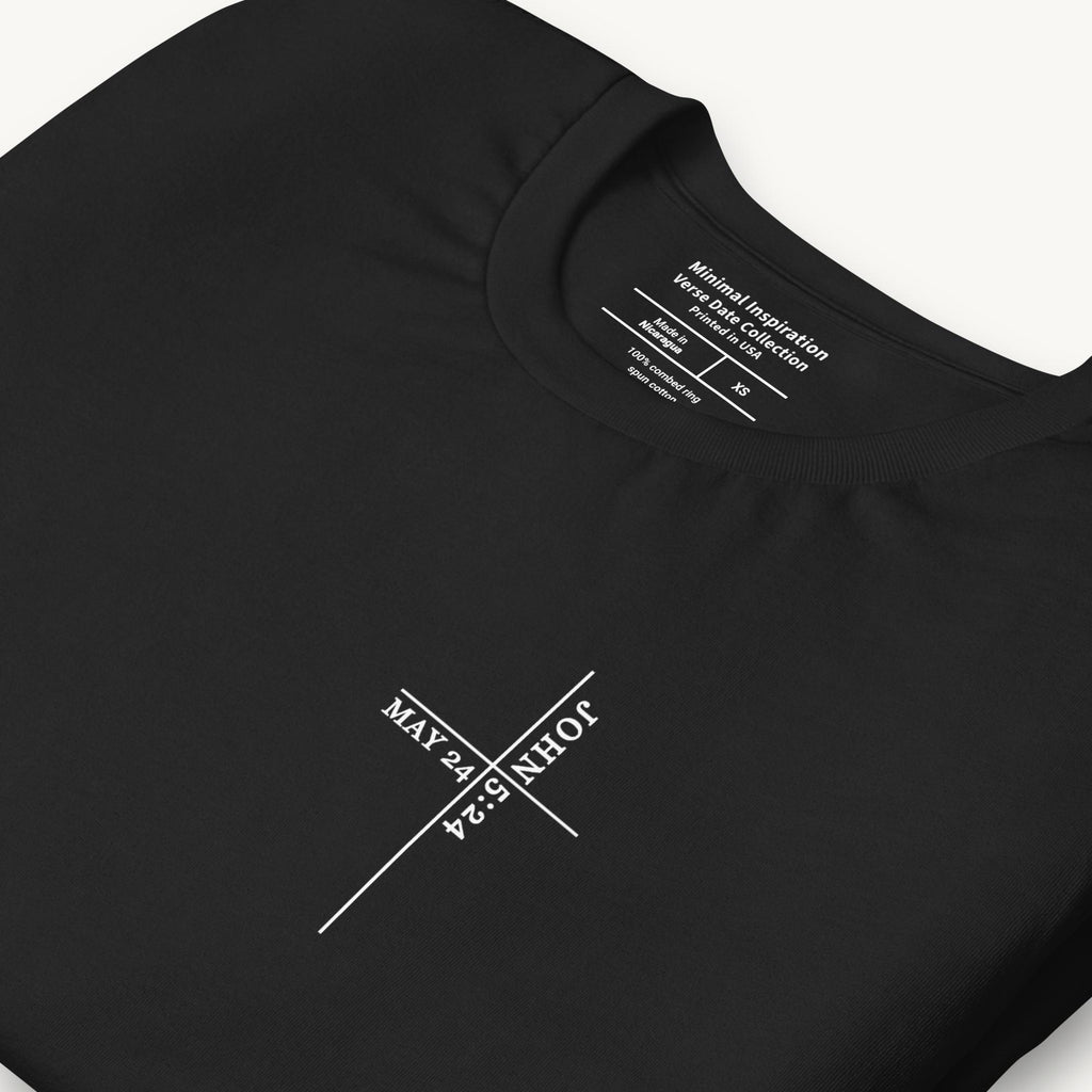 24. Mai – „Hören + Glauben“ (Johannes 5,24) · Unisex T‑Shirt